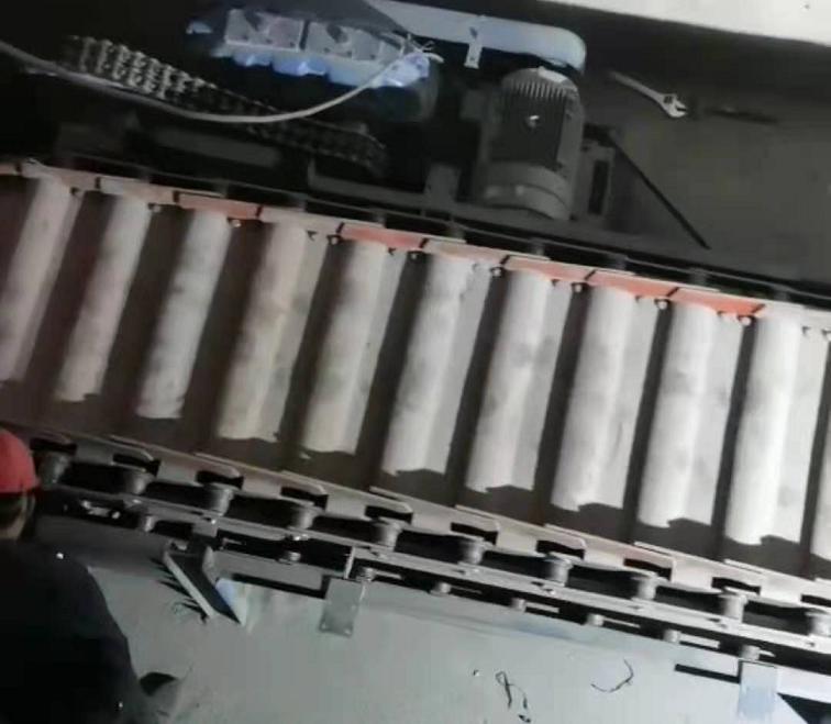 鱗板機實用現場圖片